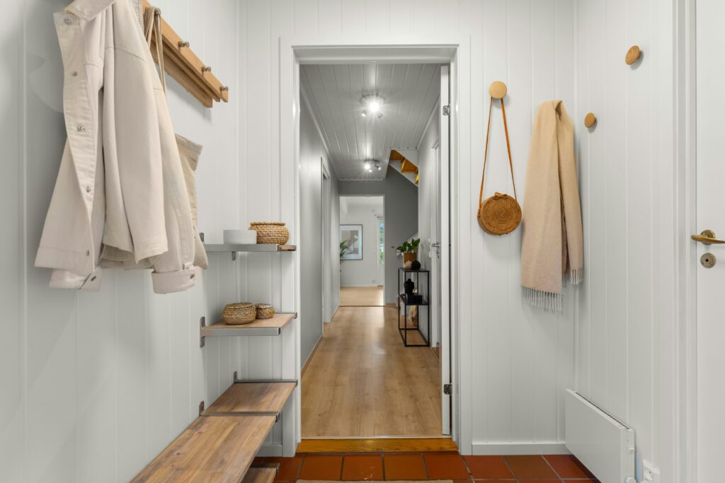 10 Brilliant Entryway Organization Ideas for Small Spaces
