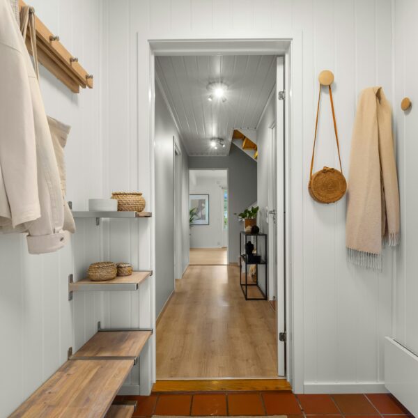 10 Brilliant Entryway Organization Ideas for Small Spaces