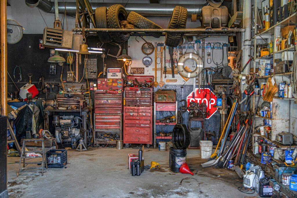 Decluttering Garage: 10 Steps to Finally Take Back Your Space Without Spending a Fortune