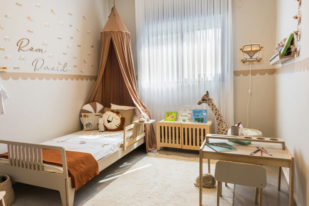 Organizing Kids’ Room: 11 Smart Ideas That Make Cleanup Easier Every Day