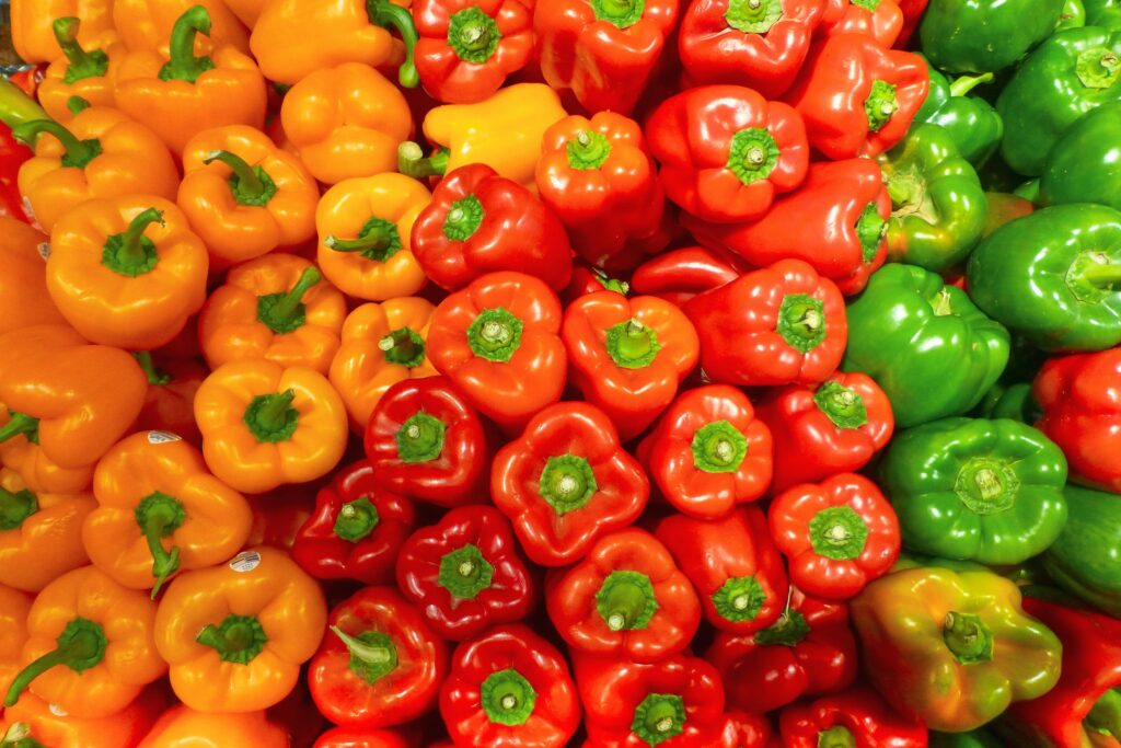 Natural Fertilizer for Peppers: 10 Organic Fertilizers That Grow Healthier, More Flavorful Produce
