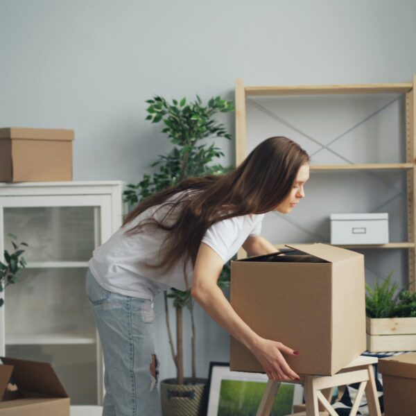 Decluttering Before Moving House: A Simple Step-by-Step Guide to Move Light and Start Fresh