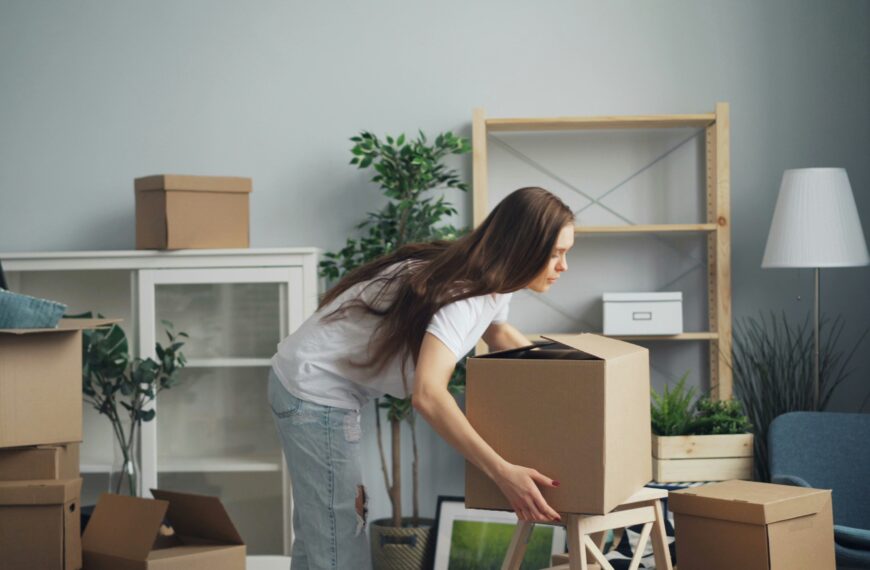 Decluttering Before Moving House: A Simple Step-by-Step Guide to Move Light and Start Fresh