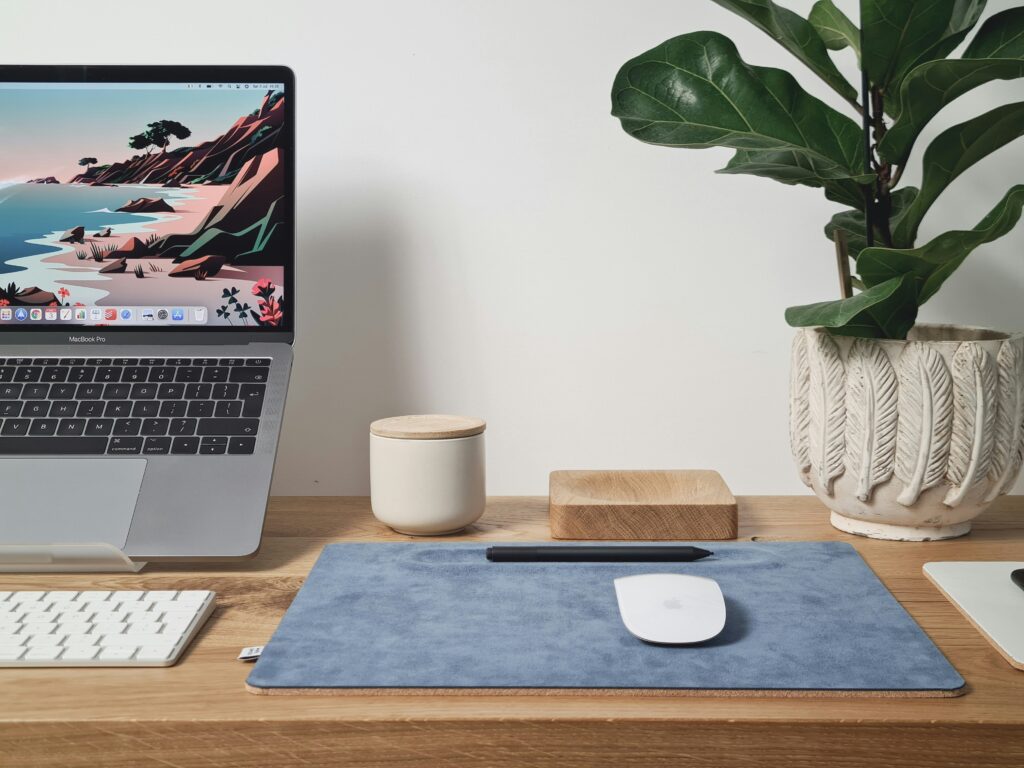 Decluttering Home Office: The Practical System That Helps You Stay Focused and Productive