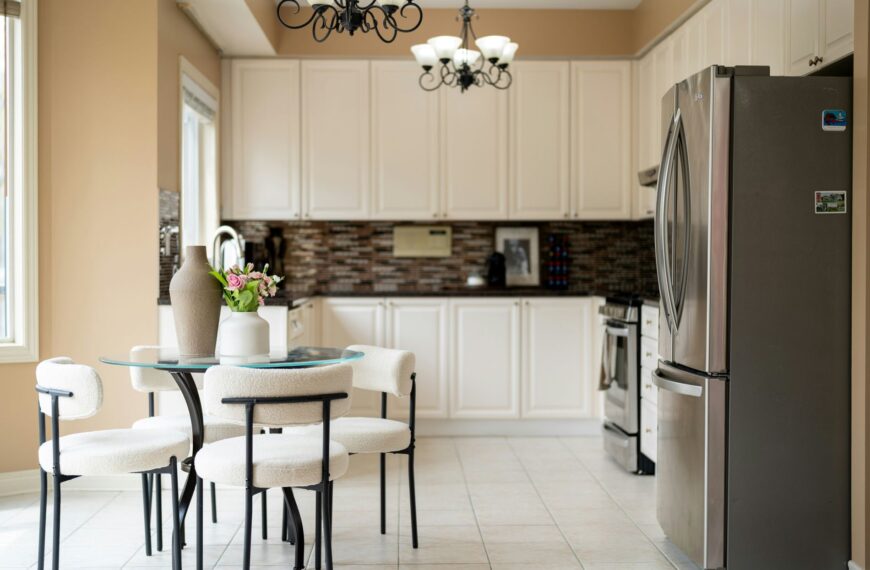 Full House Declutter: The Simple Whole-Home Decluttering Checklist You Can Use All Year
